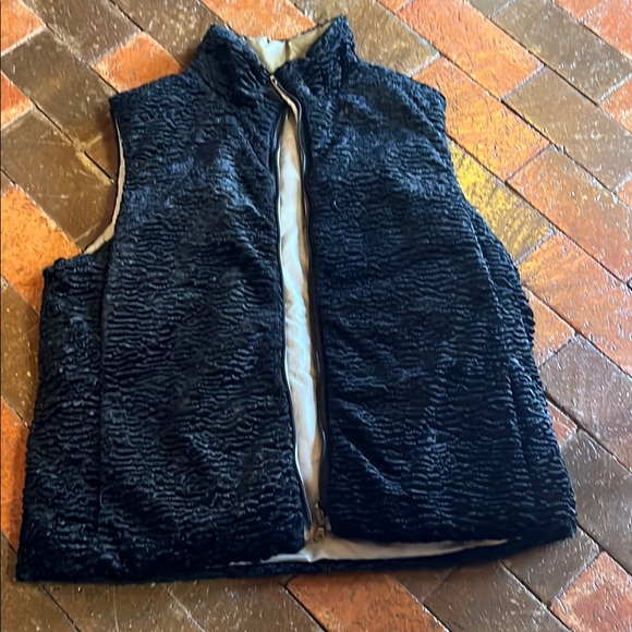 Jackets & Blazers - Reversible vest, black to khaki Medium to Large Soft and luxurious!